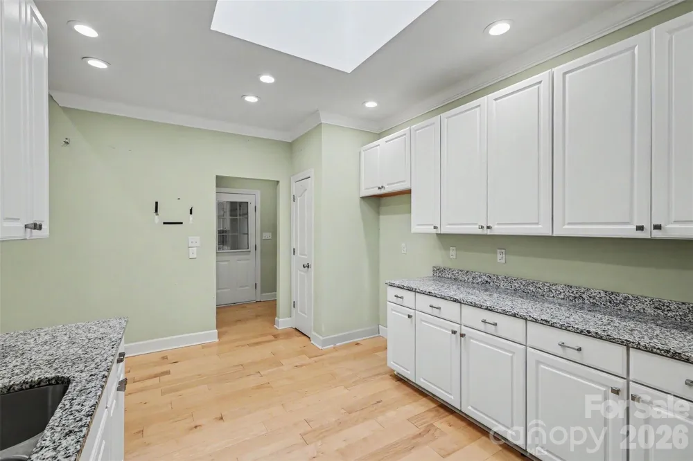 128 Columns Circle Shelby, NC 28150
