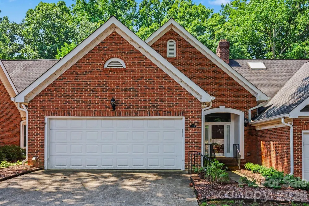 128 Columns Circle Shelby, NC 28150