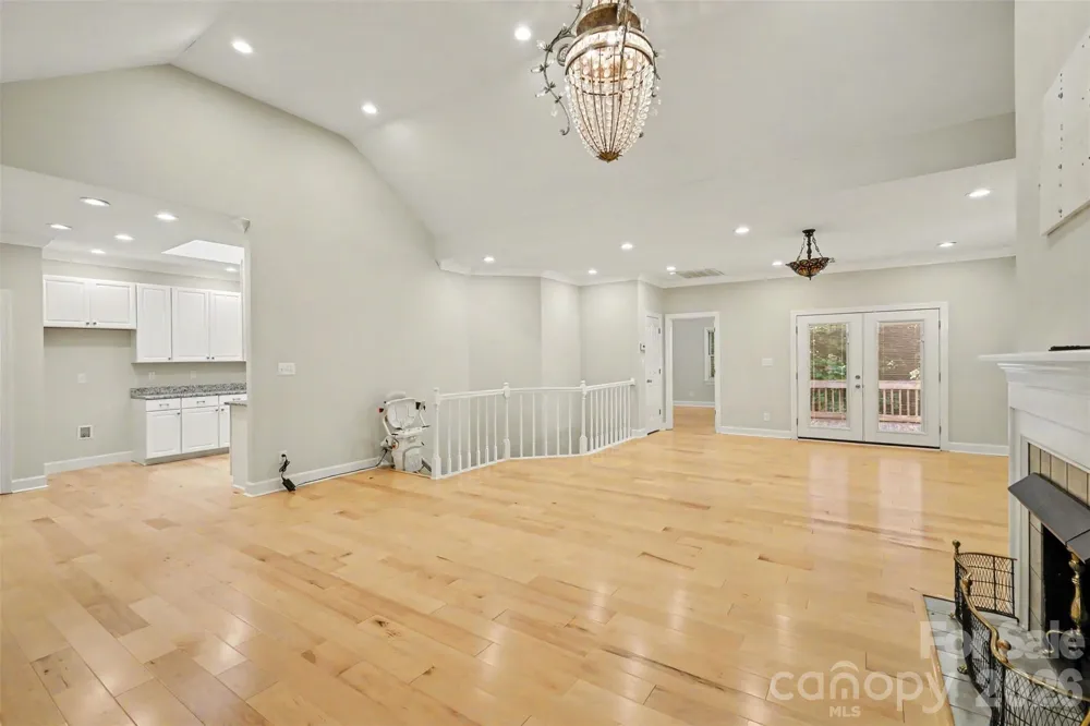 128 Columns Circle Shelby, NC 28150