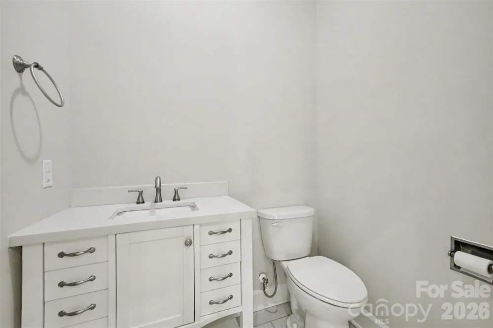 128 Columns Circle Shelby, NC 28150