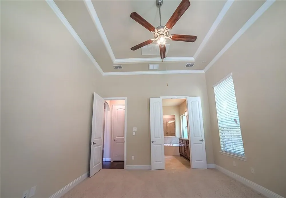 7124 Isle Royal Lane Irving, TX 75063