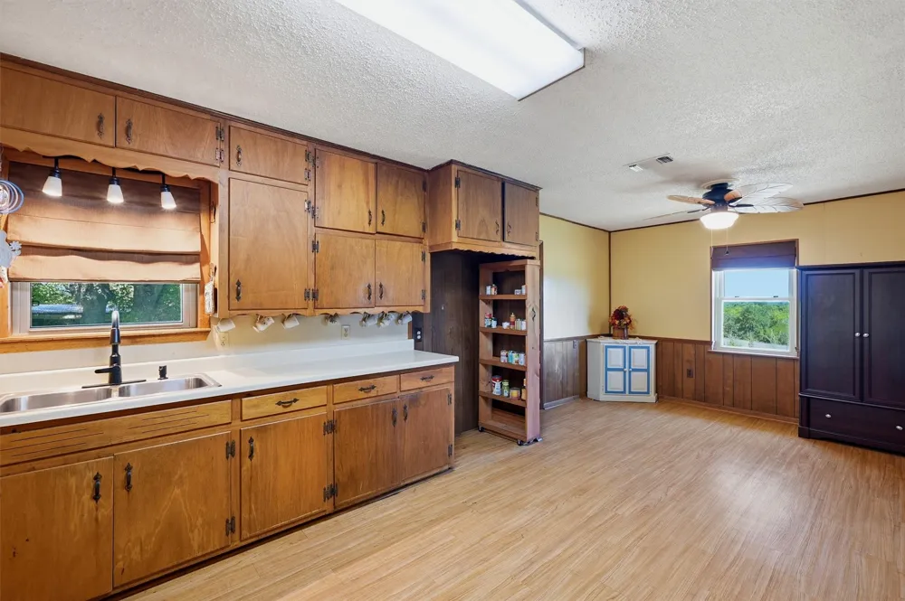 3636 State Highway 56 Bells, TX 75414
