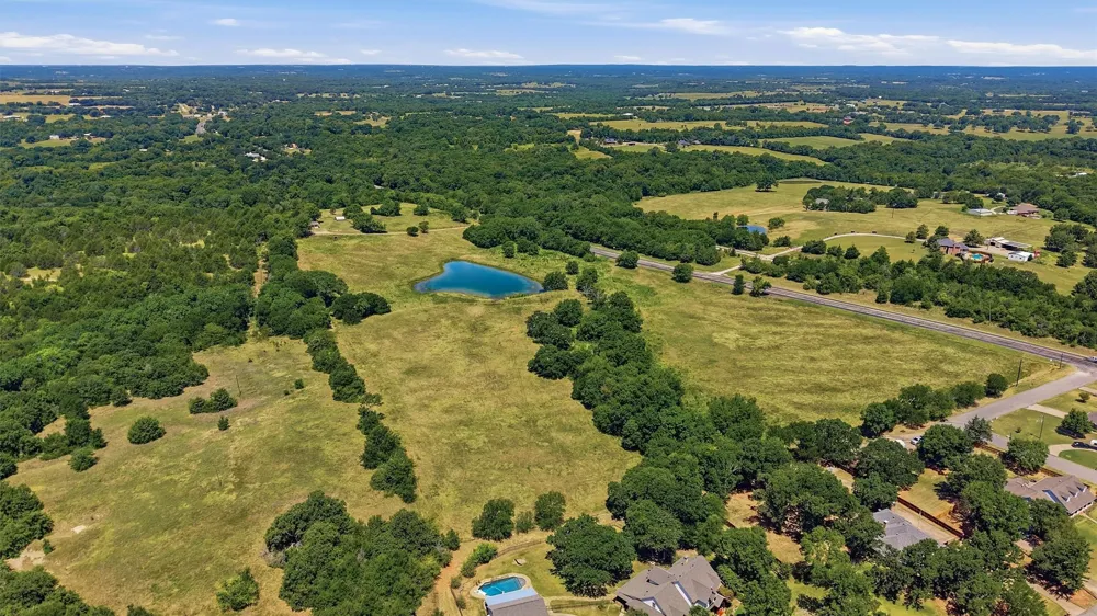 3636 State Highway 56 Bells, TX 75414