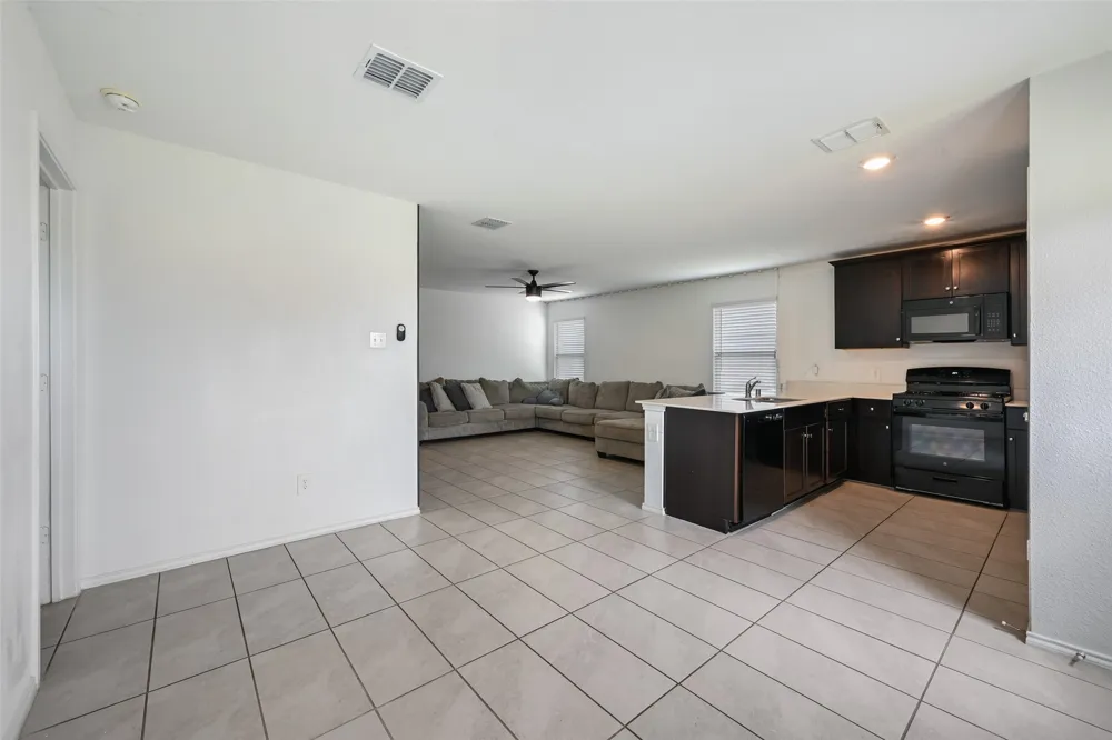 1104 Crestview Drive Hutchins, TX 75141