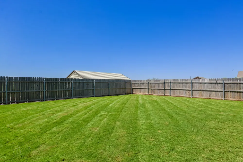 605 Fm 614 Ovalo, TX 79541