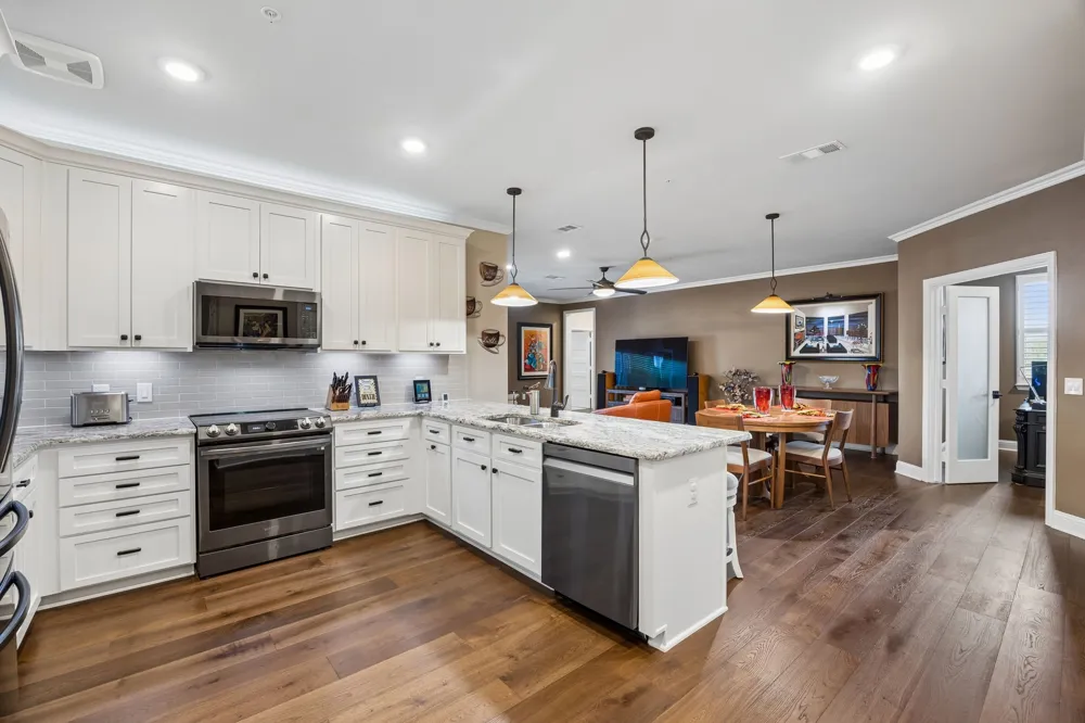 1735 Wittington Place #3207 Farmers Branch, TX 75234