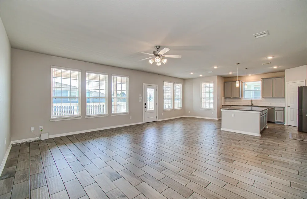 1705 Bayway Drive Seabrook, TX 77586
