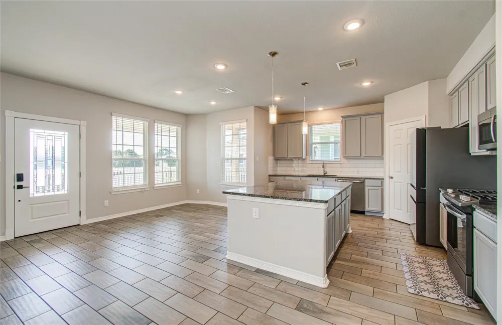 1705 Bayway Drive Seabrook, TX 77586