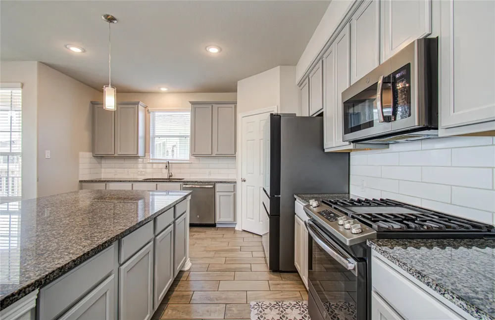 1705 Bayway Drive Seabrook, TX 77586