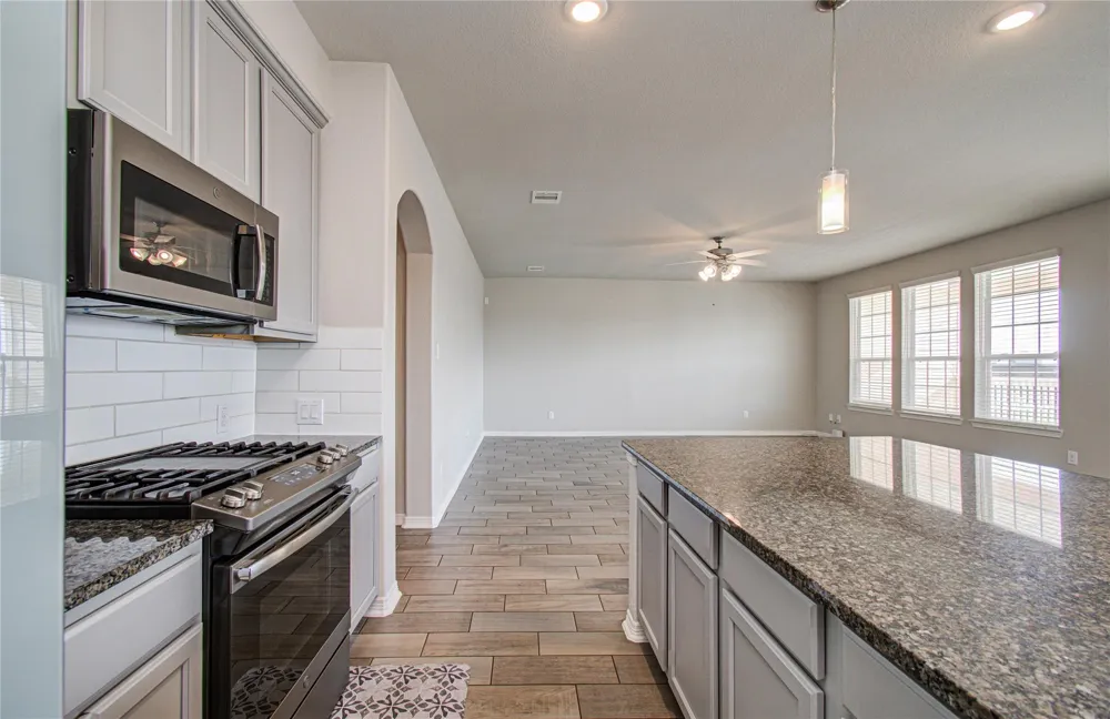 1705 Bayway Drive Seabrook, TX 77586