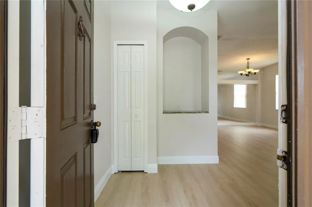 13827 HAWKEYE DRIVE Orlando, FL 32837