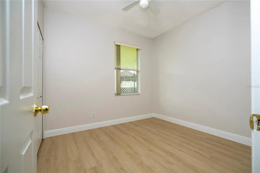 13827 HAWKEYE DRIVE Orlando, FL 32837