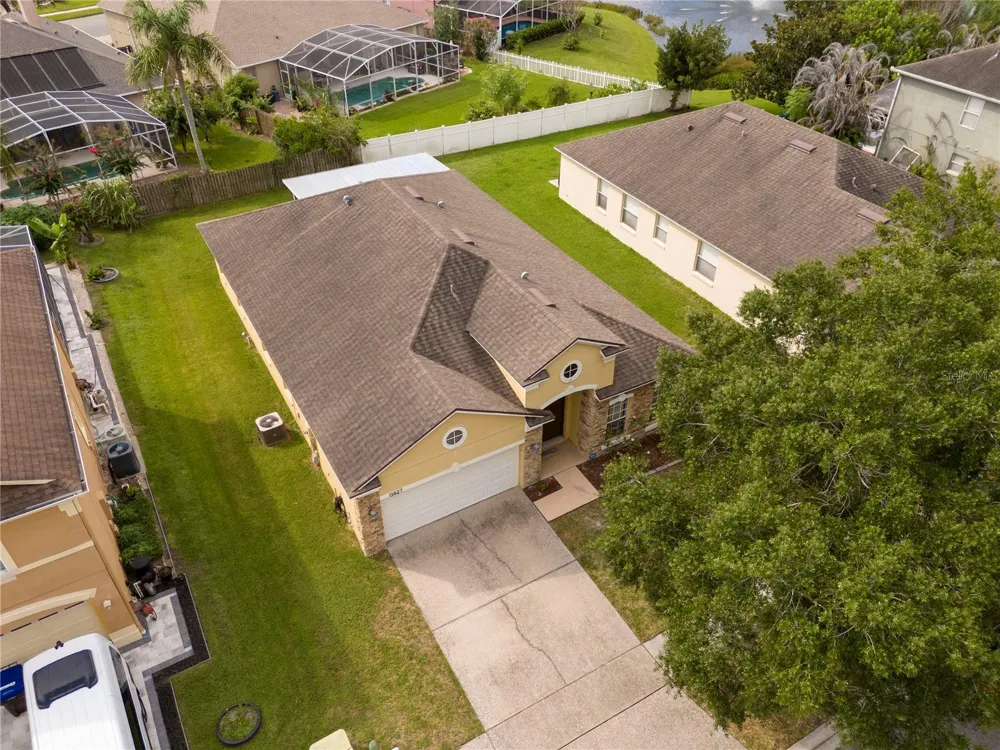 13827 HAWKEYE DRIVE Orlando, FL 32837