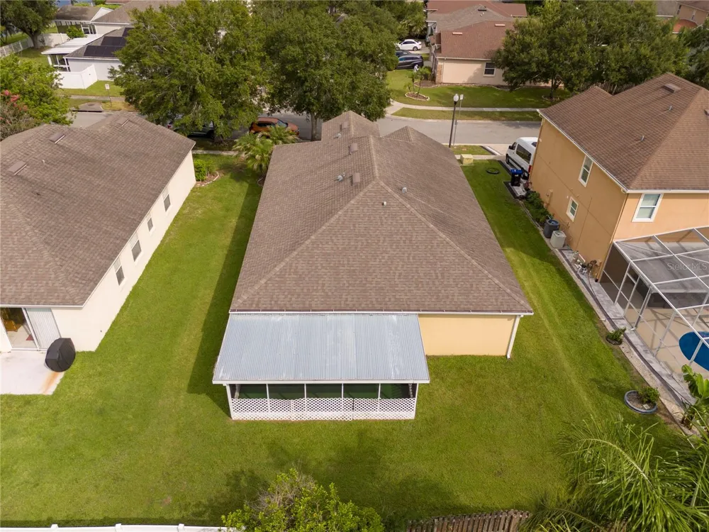 13827 HAWKEYE DRIVE Orlando, FL 32837