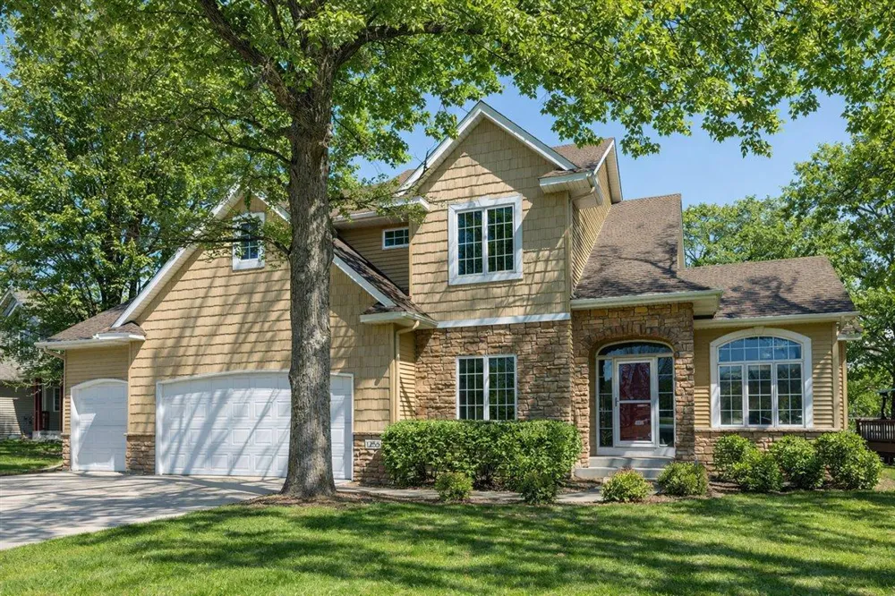 1255 Irvine Drive Hanover, MN 55341