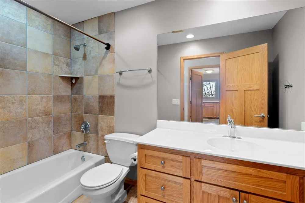 1255 Irvine Drive Hanover, MN 55341