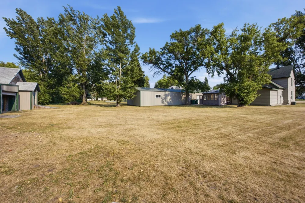 295 9th Avenue Walcott, ND 58077