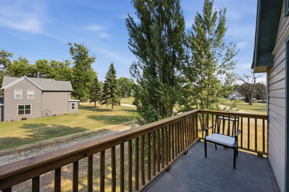 295 9th Avenue Walcott, ND 58077