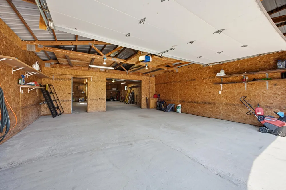 295 9th Avenue Walcott, ND 58077
