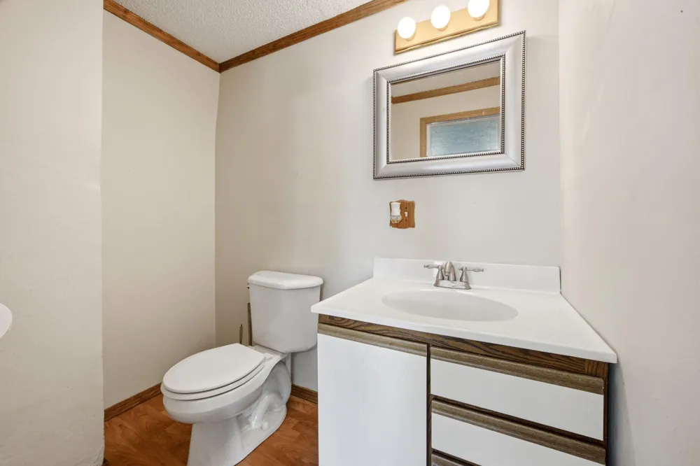 295 9th Avenue Walcott, ND 58077