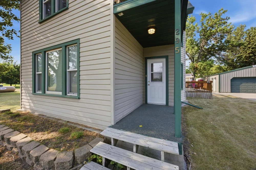 295 9th Avenue Walcott, ND 58077