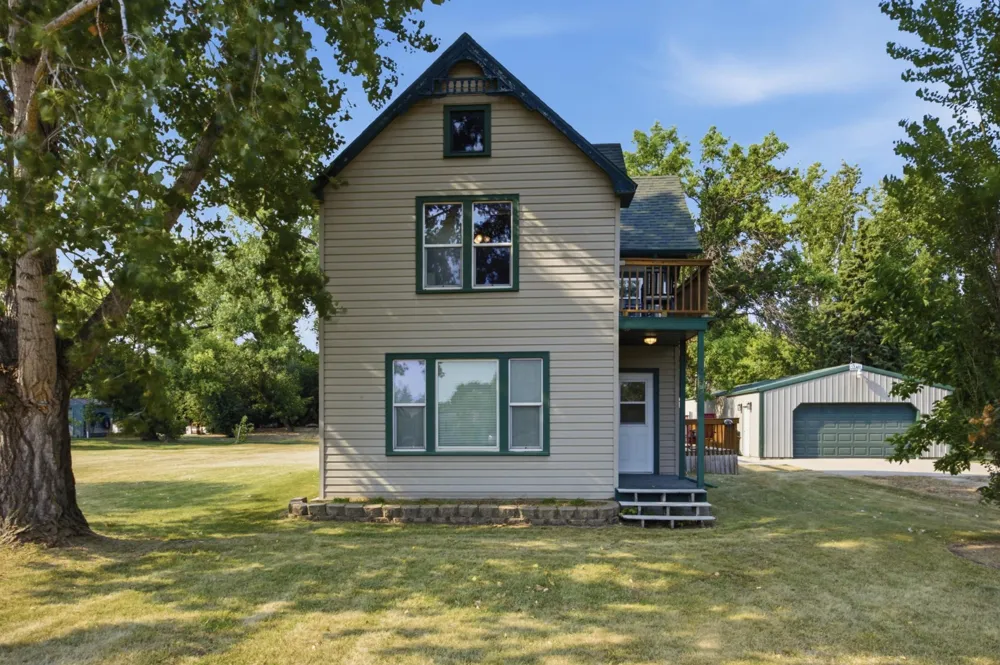 295 9th Avenue Walcott, ND 58077