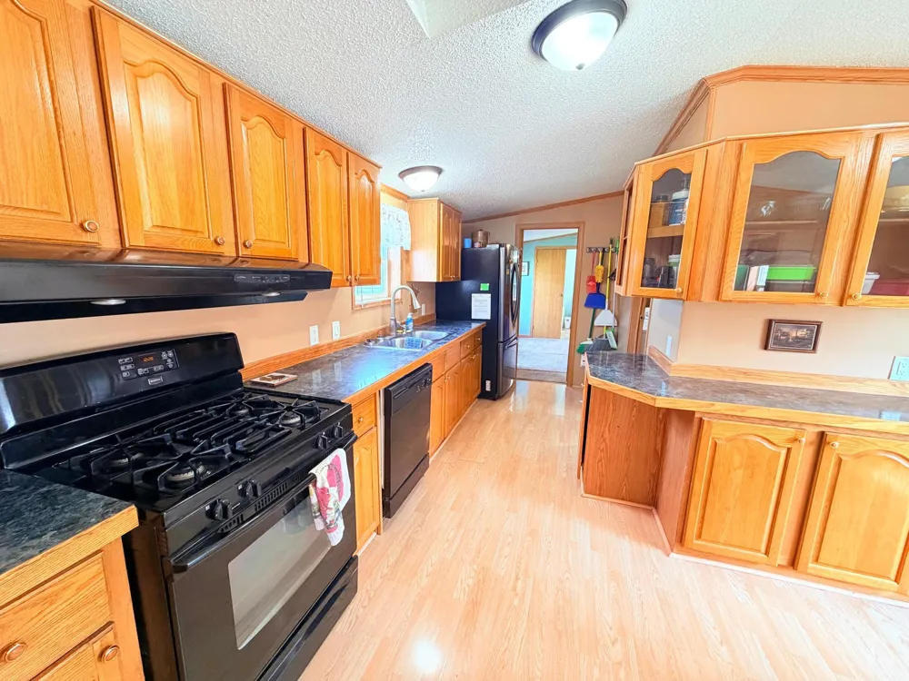 2204 Mockingbird Place NW Stewartville, MN 55976