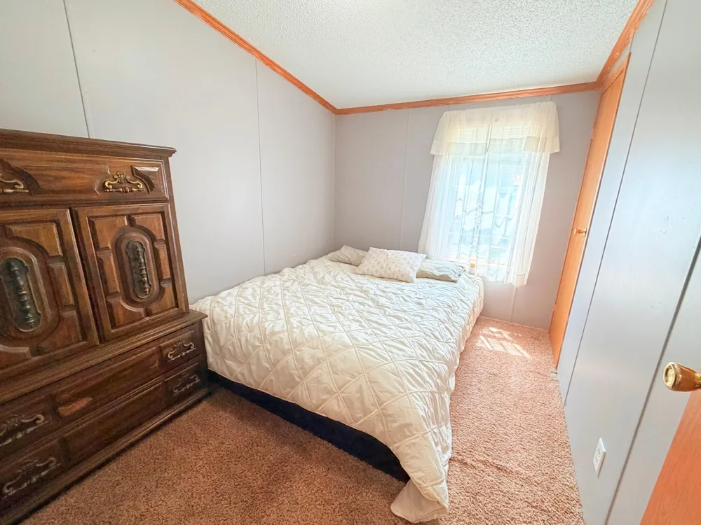 2204 Mockingbird Place NW Stewartville, MN 55976