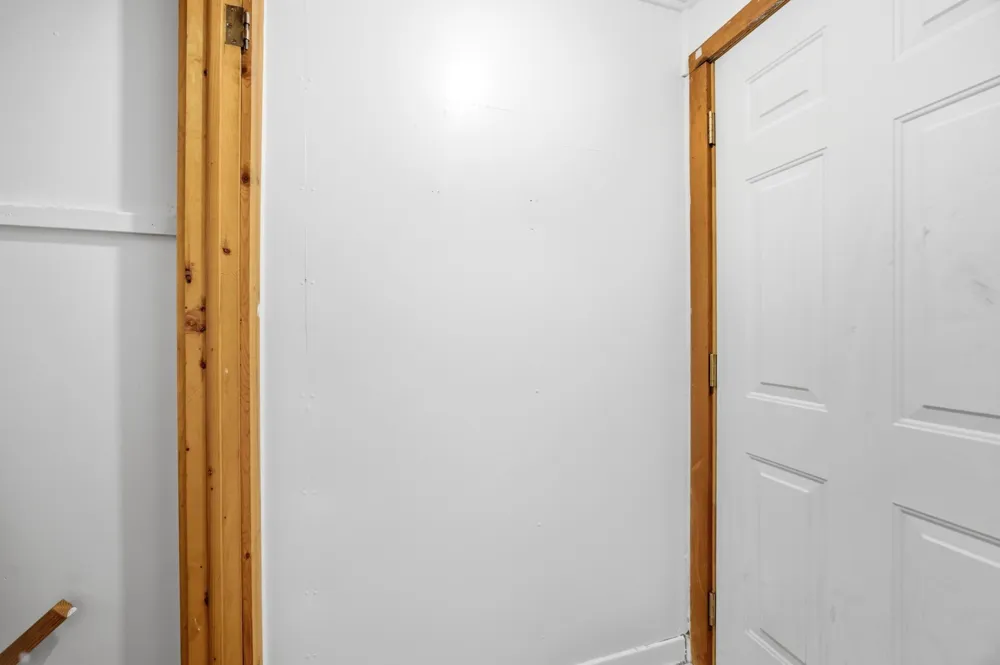 206 1st Avenue NE Hankinson, ND 58041