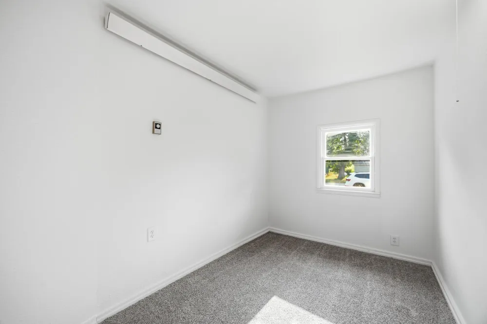 206 1st Avenue NE Hankinson, ND 58041