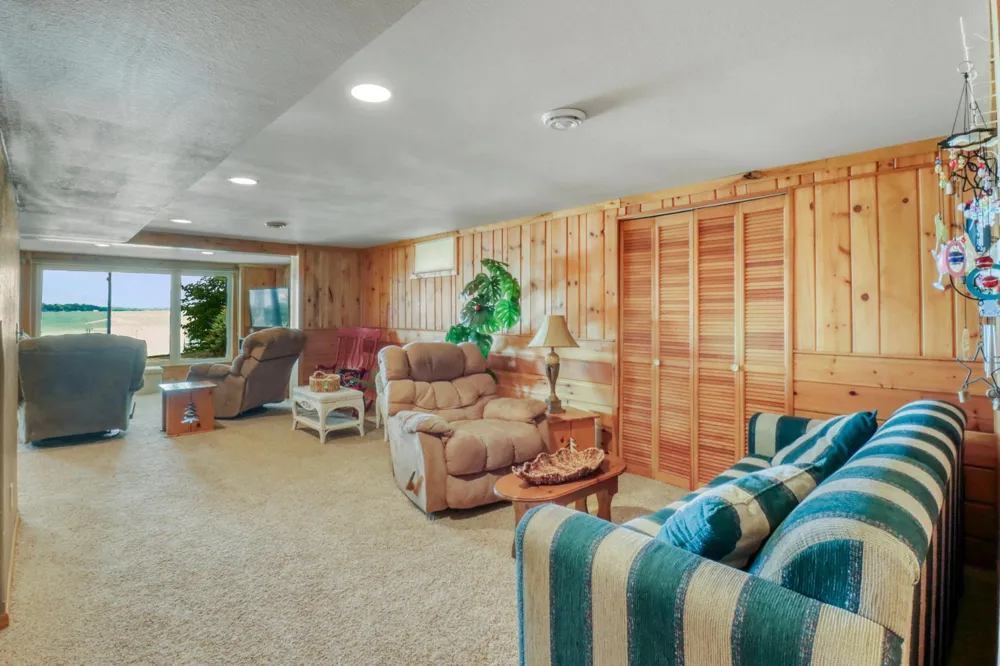 672 S Shore Drive Detroit Lakes, MN 56501