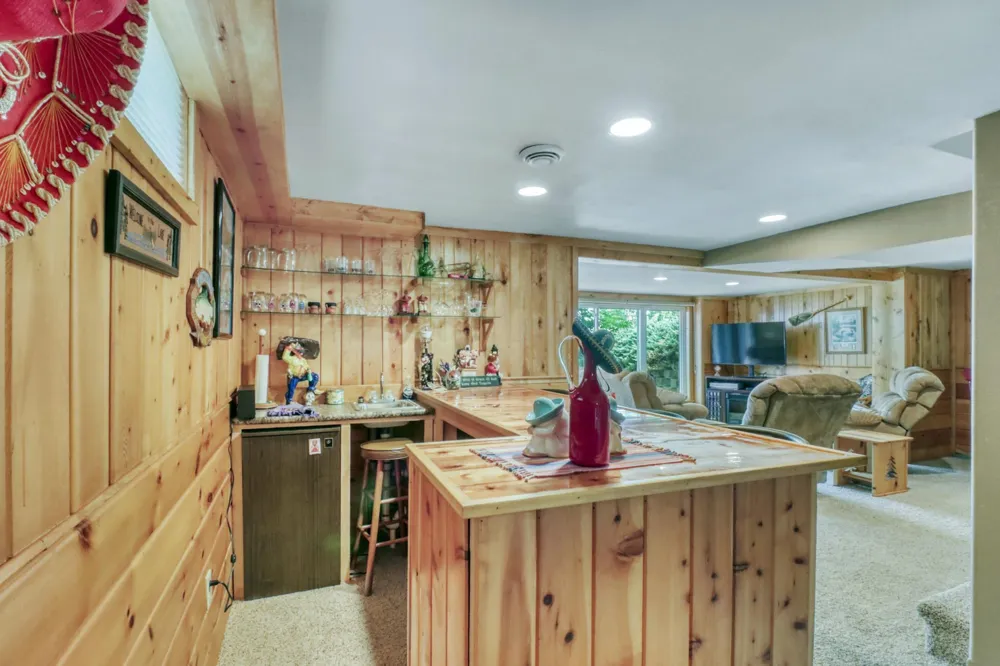 672 S Shore Drive Detroit Lakes, MN 56501