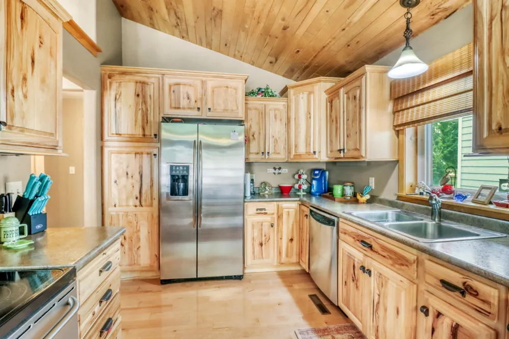 672 S Shore Drive Detroit Lakes, MN 56501