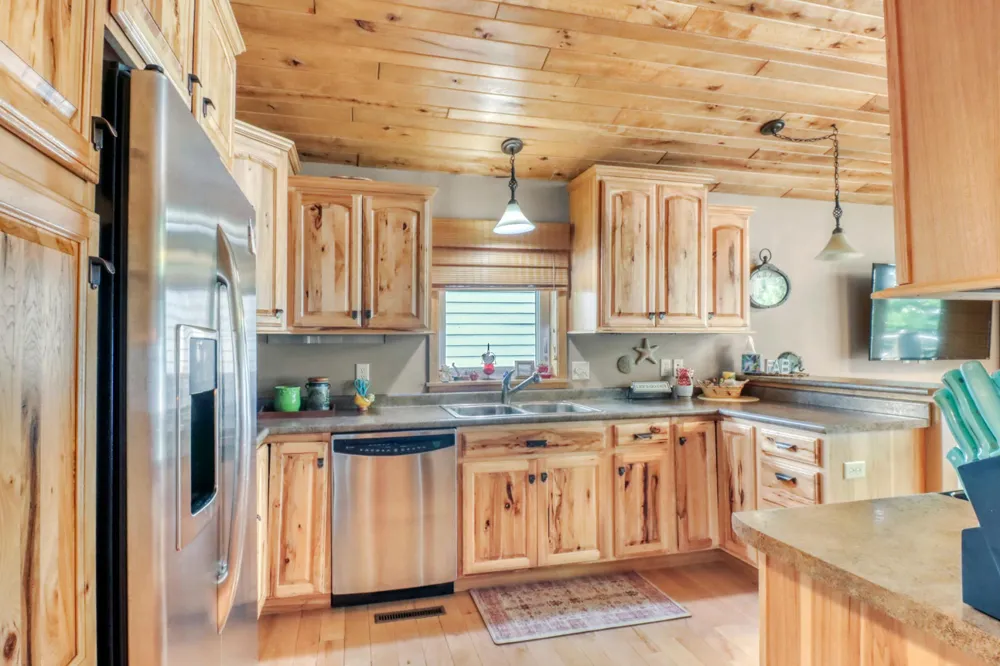 672 S Shore Drive Detroit Lakes, MN 56501