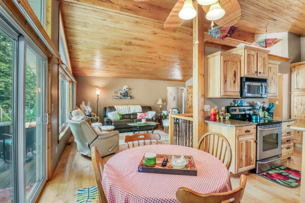 672 S Shore Drive Detroit Lakes, MN 56501