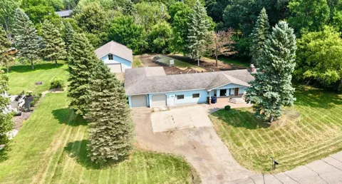 2118 Woodland Lane