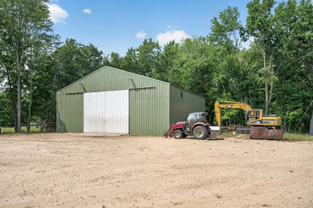 9800 253rd Avenue NE Stacy, MN 55079