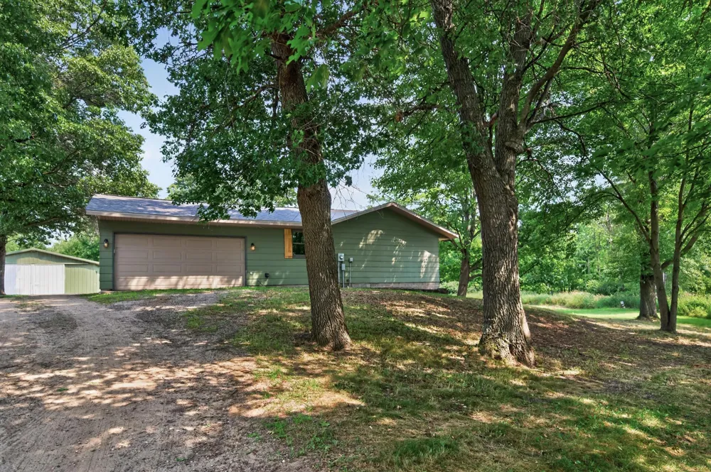 9800 253rd Avenue NE Stacy, MN 55079