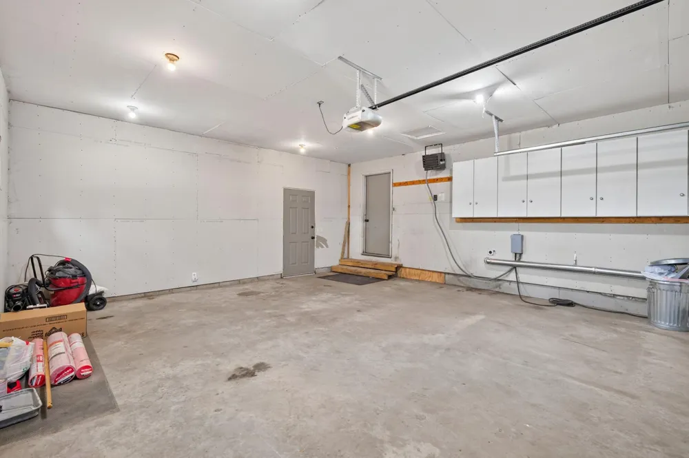 9800 253rd Avenue NE Stacy, MN 55079