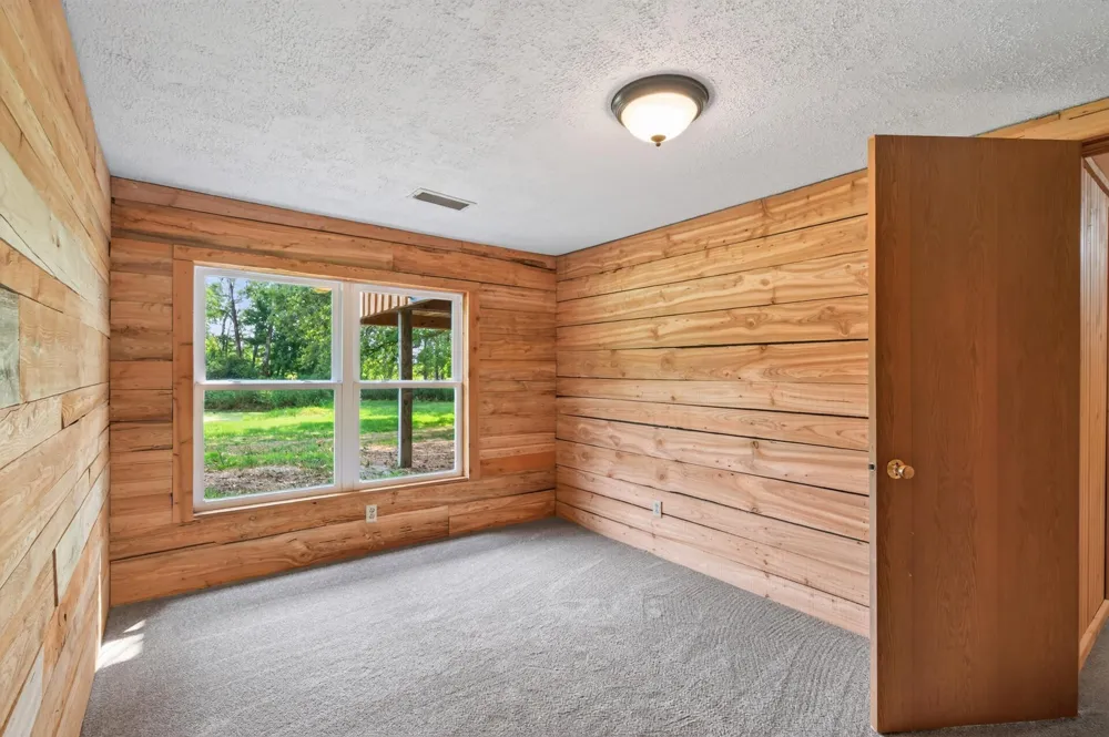 9800 253rd Avenue NE Stacy, MN 55079