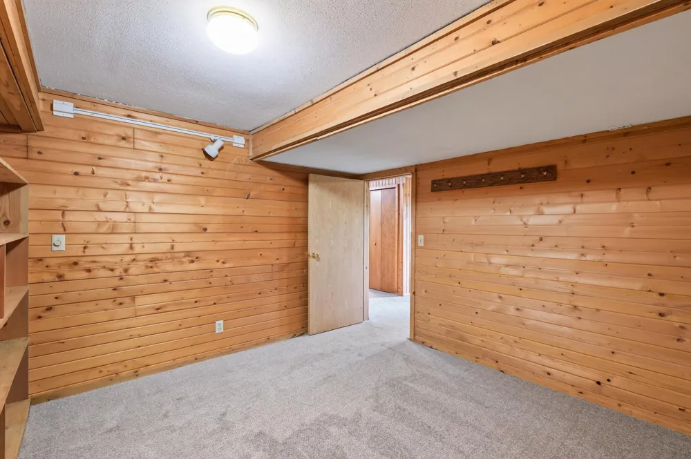 9800 253rd Avenue NE Stacy, MN 55079