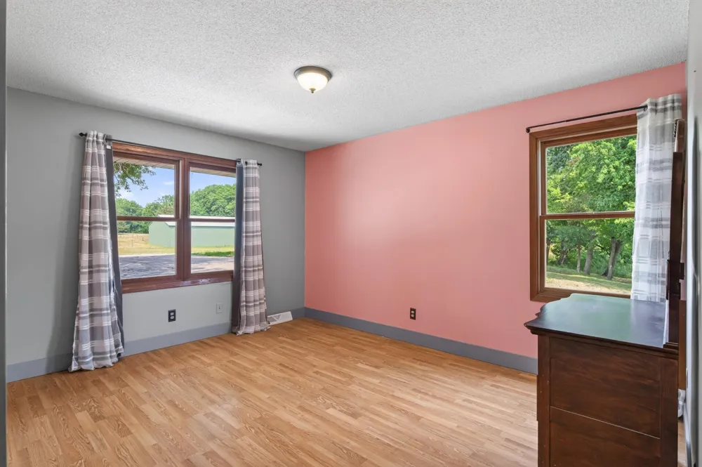 9800 253rd Avenue NE Stacy, MN 55079