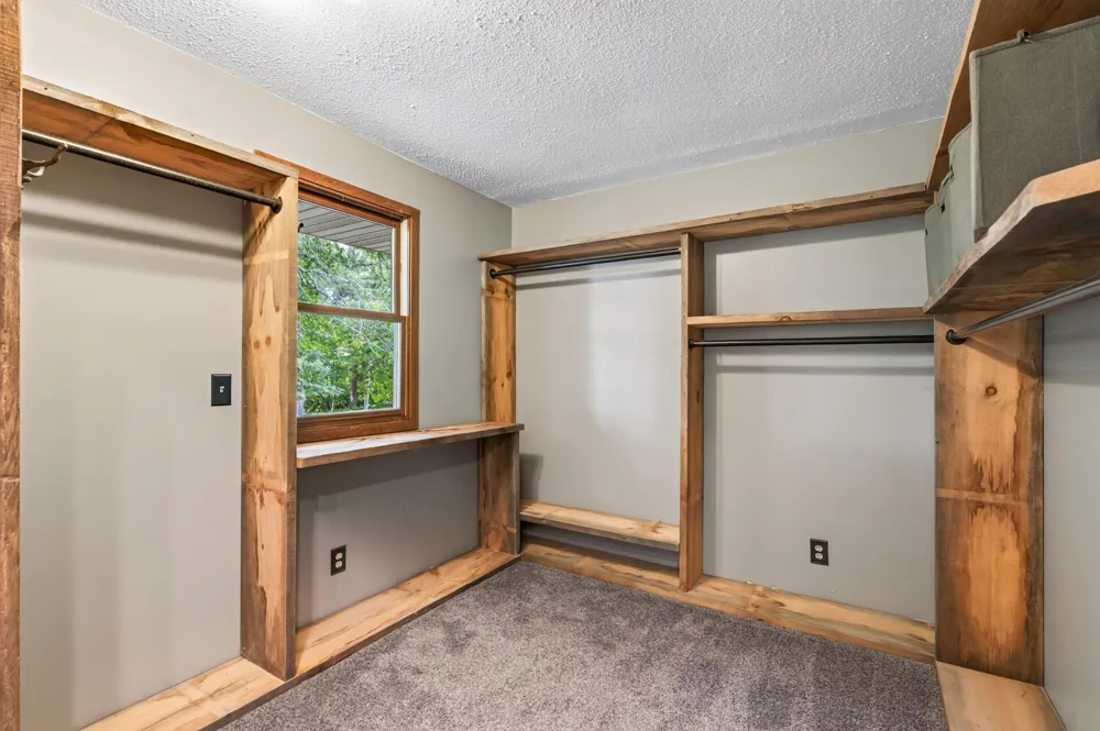 9800 253rd Avenue NE Stacy, MN 55079