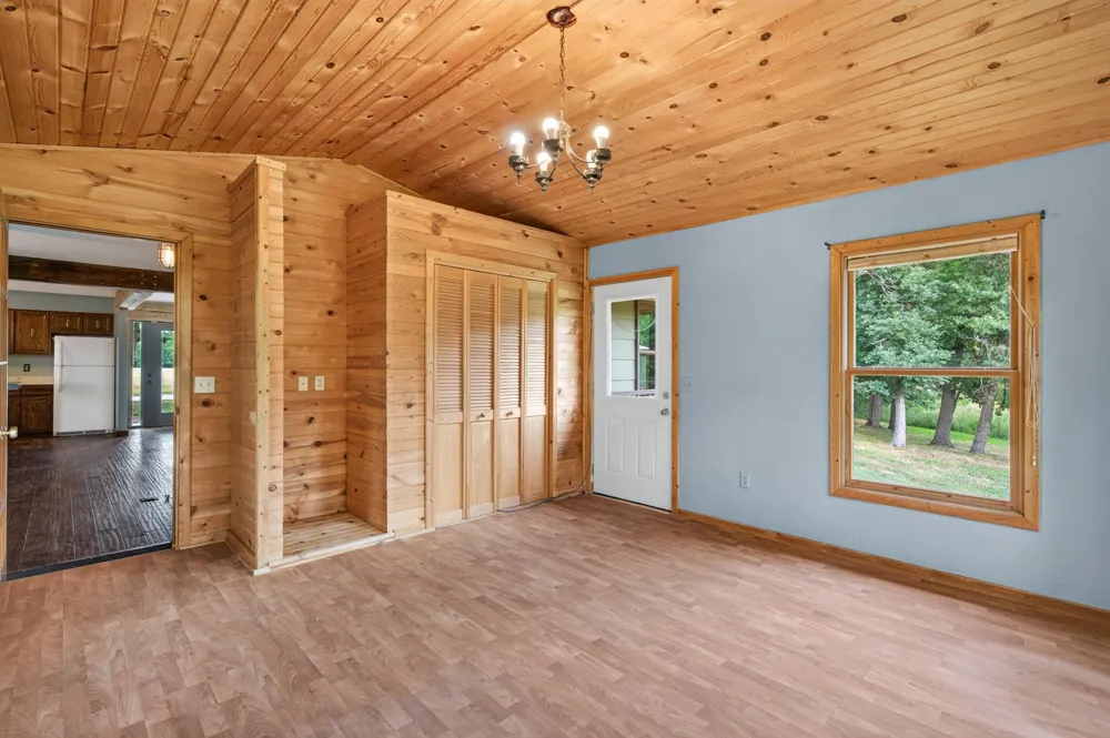 9800 253rd Avenue NE Stacy, MN 55079