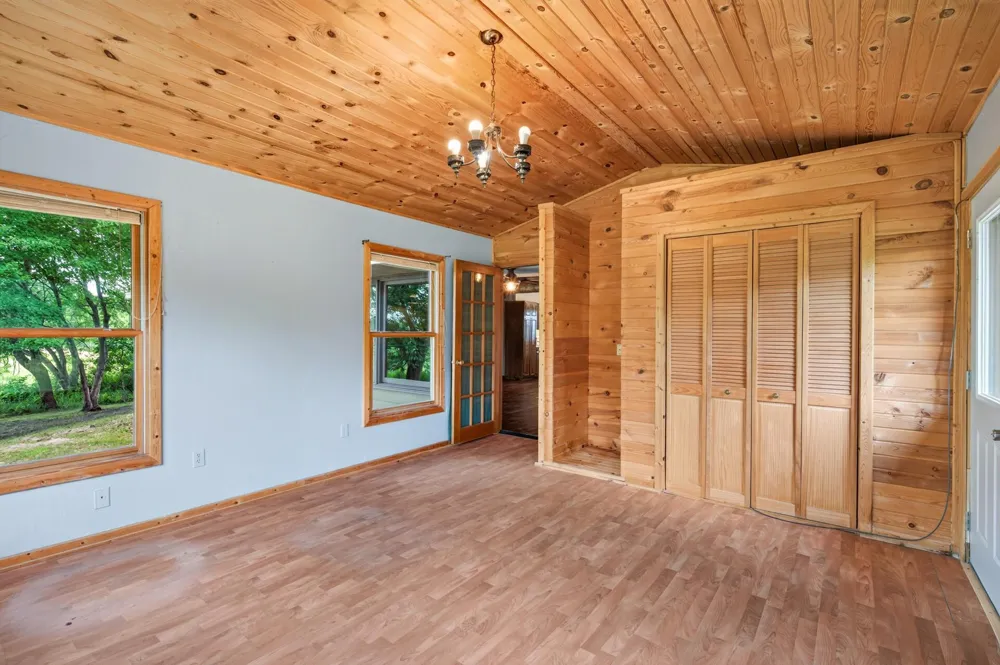 9800 253rd Avenue NE Stacy, MN 55079