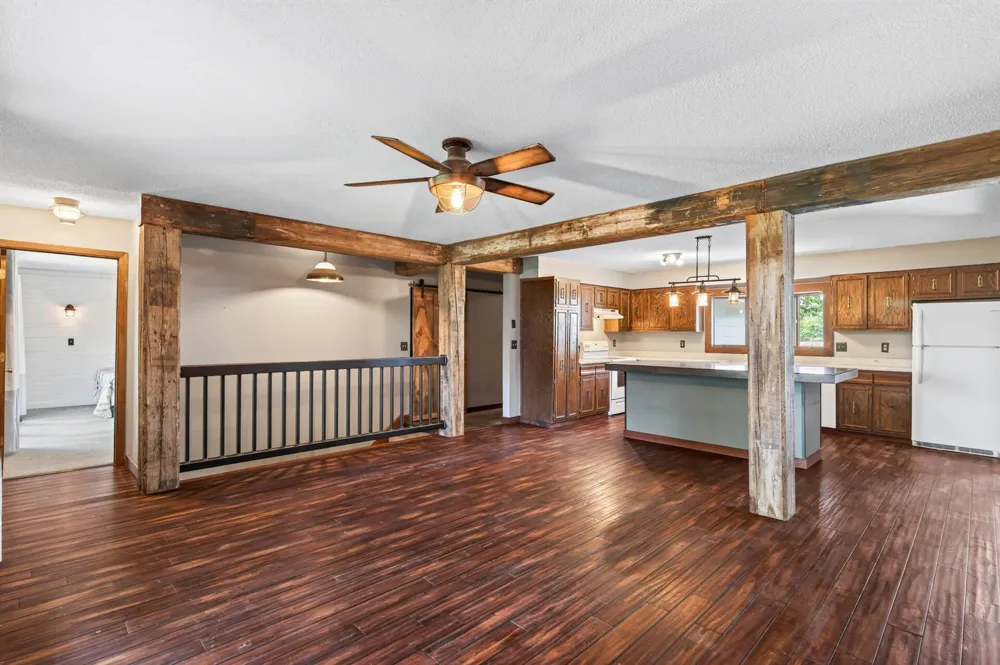 9800 253rd Avenue NE Stacy, MN 55079