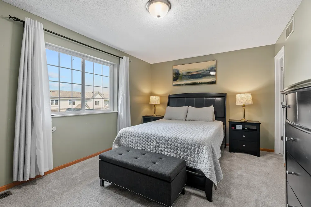 8195 Darcy Lane Inver Grove Heights, MN 55076