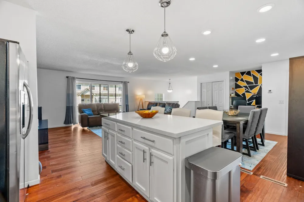 8195 Darcy Lane Inver Grove Heights, MN 55076