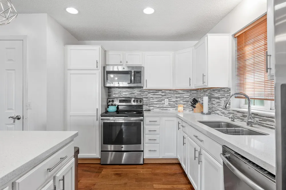 8195 Darcy Lane Inver Grove Heights, MN 55076