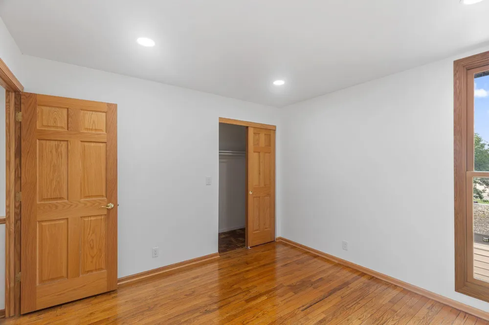 6301 Barrie Road Edina, MN 55435